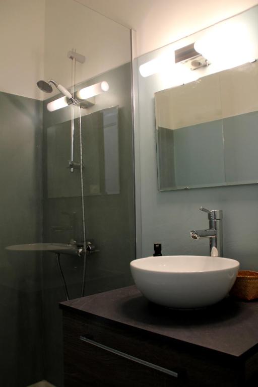 Salle de bains dans l'établissement Gîte du Chat noir (Brocéliande)