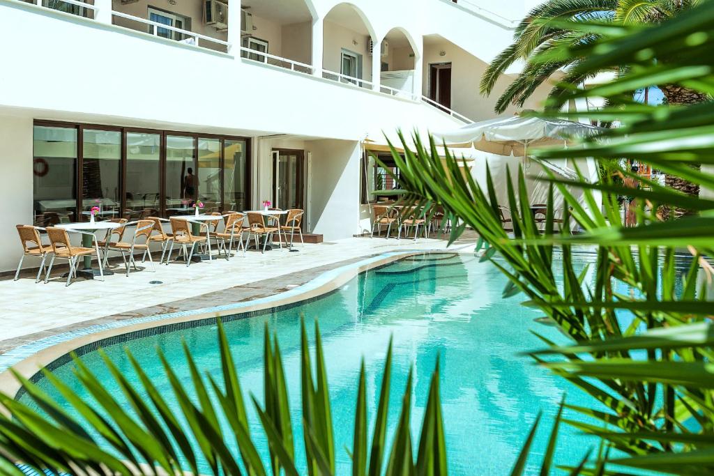 The swimming pool at or close to Elinotel Polis Hotel