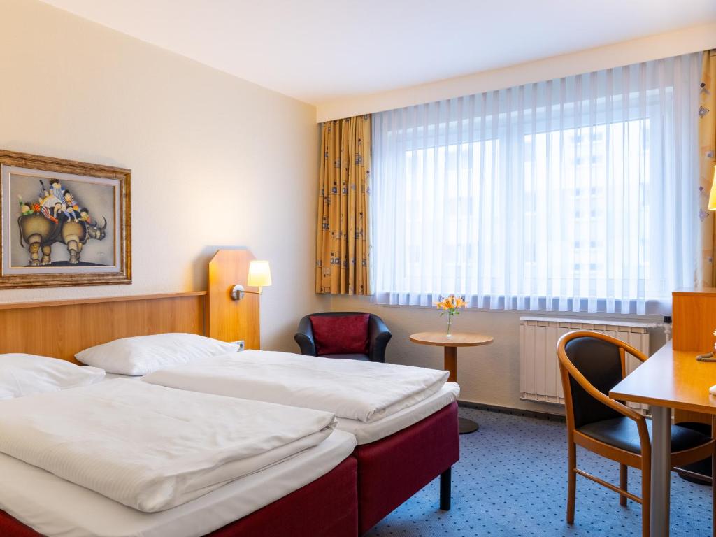 Good Morning + Berlin City East - 