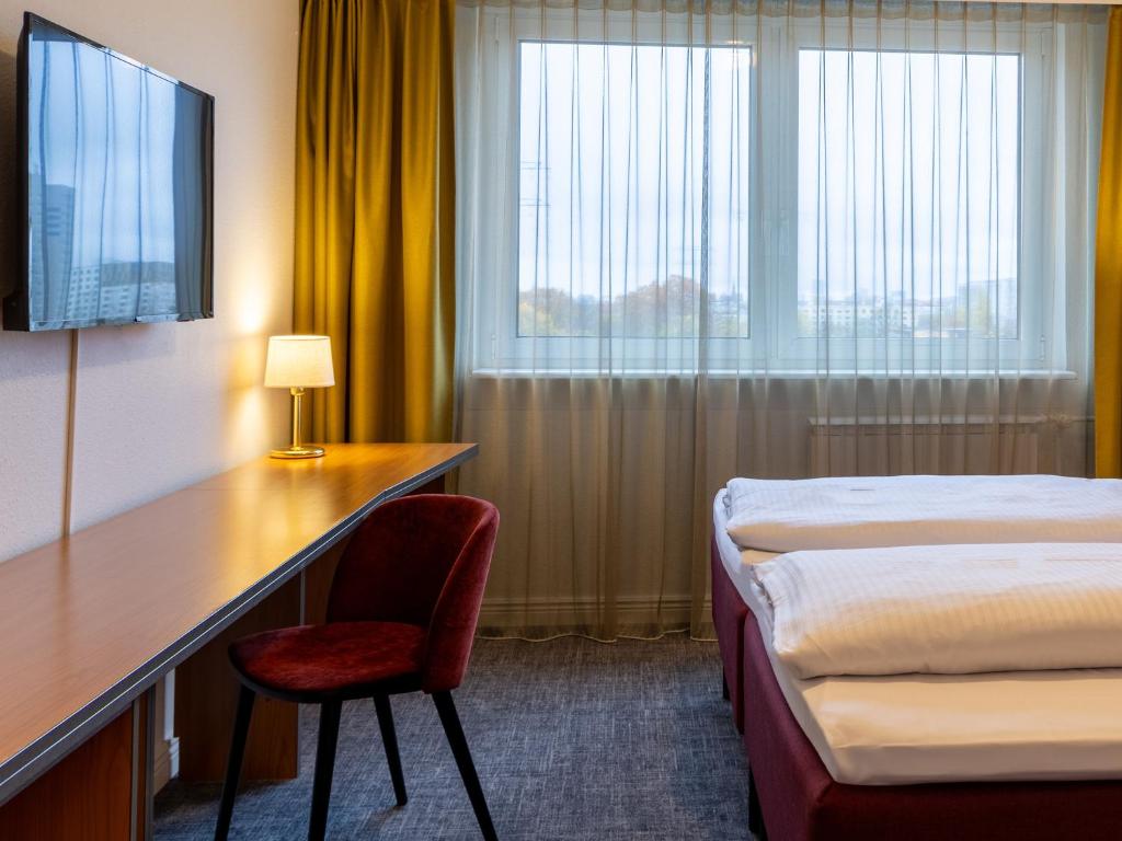 Good Morning + Berlin City East - Resim 14