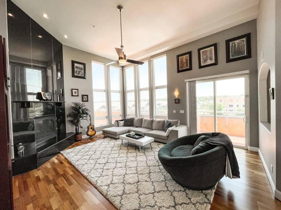 Image showcasing Downtown Penthouse / rooftop hot tub / MTN views, Colorado Springs ...