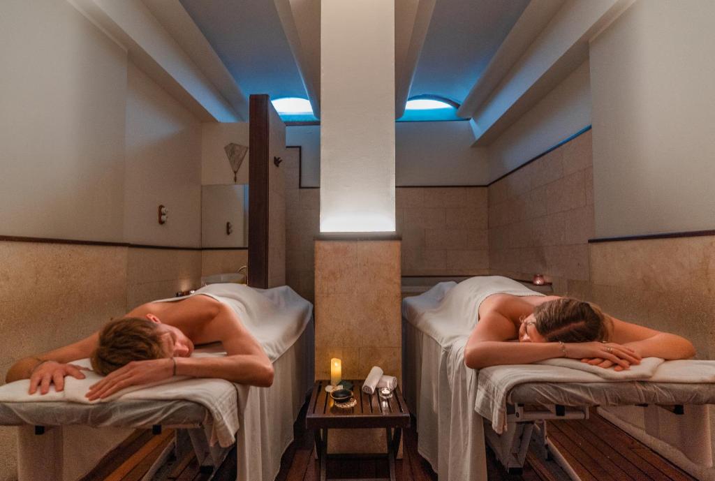 Cama o camas de una habitación en Hotel Blancafort Spa Termal