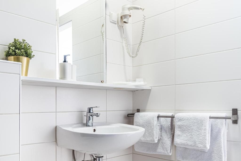 National Plus - Resim 15