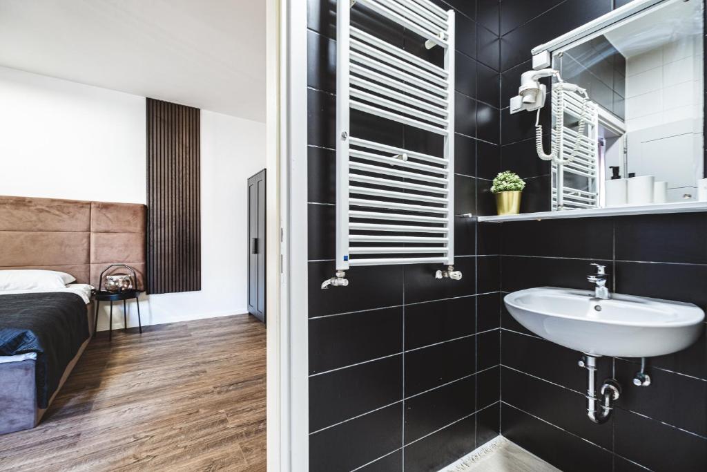 National Plus - Resim 16