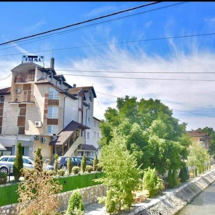Budova, kde se hostel nachází