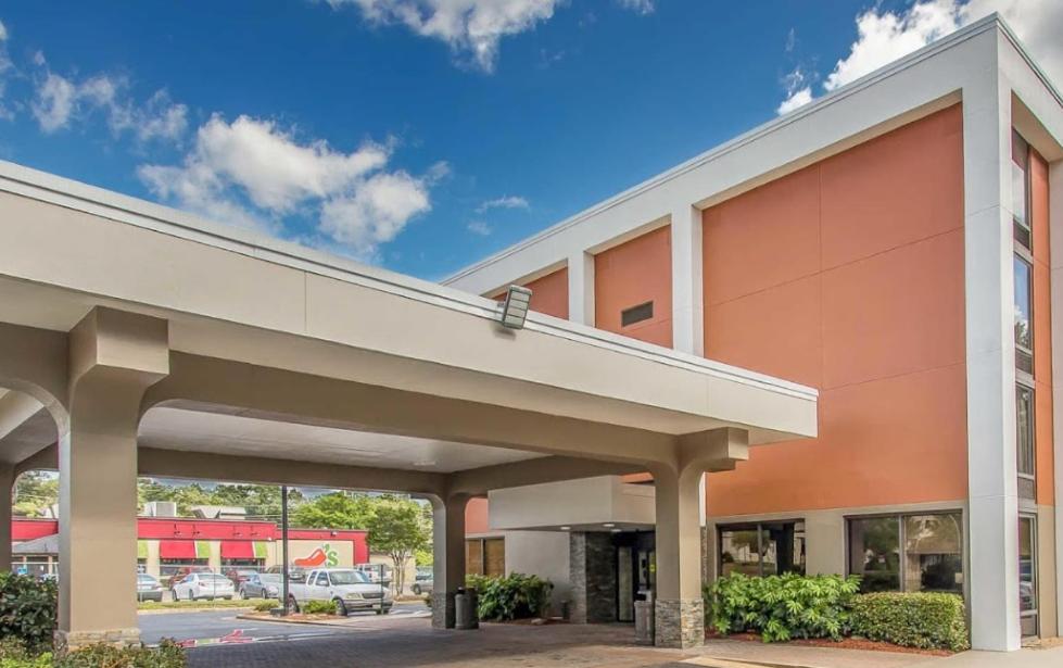 d'un bâtiment dans un hôpital dans l'établissement Briarwood Inn, à Jackson