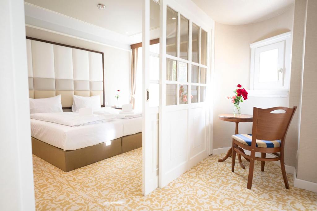 Scuol Palace - Culture, Nature & Health - Suite Con Vista Al Jardín