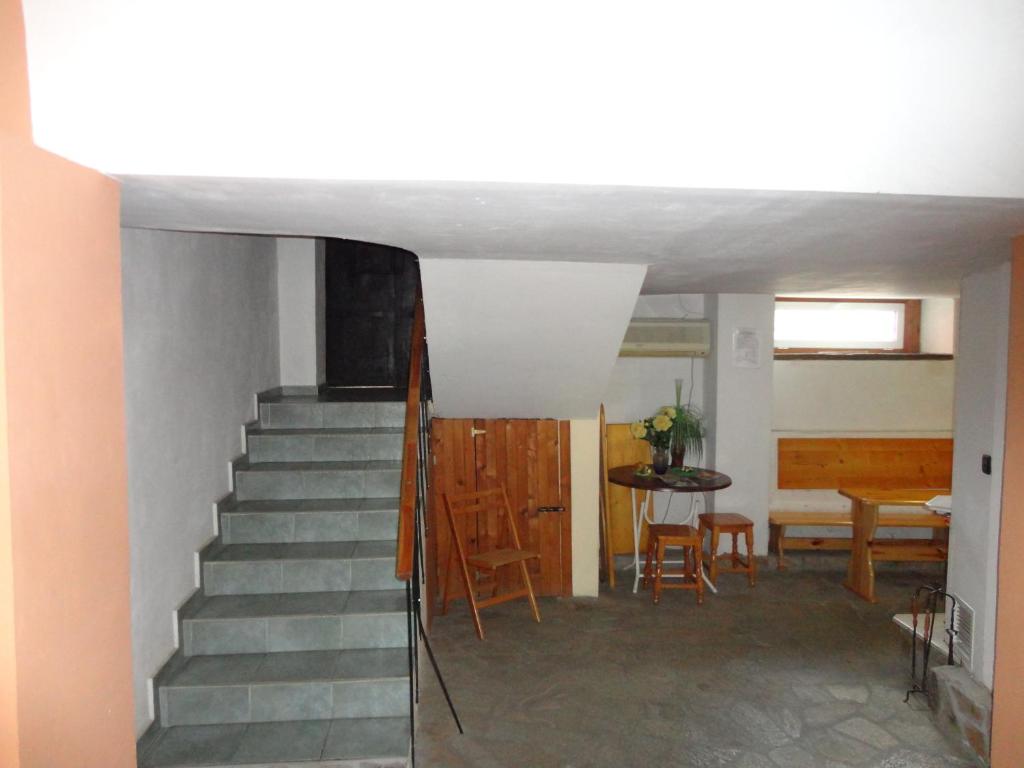 Fotografie z fotogalerie ubytování Guest House The House v destinaci Veliko Tărnovo