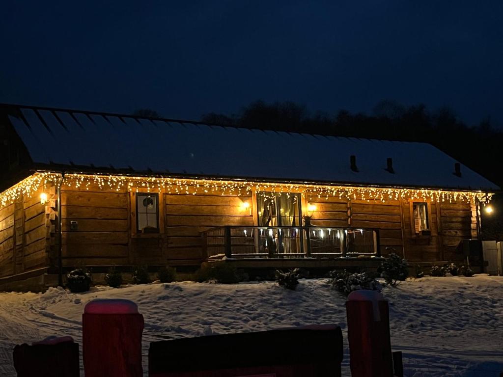 Budova, v ktorej sa dovolenkový dom nachádza