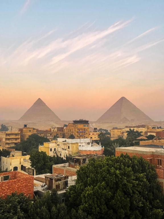 LOAY PYRAMIDS VIEW - 4