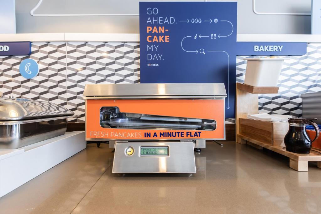 Holiday Inn Express Toronto-North York by IHG - Resim 36