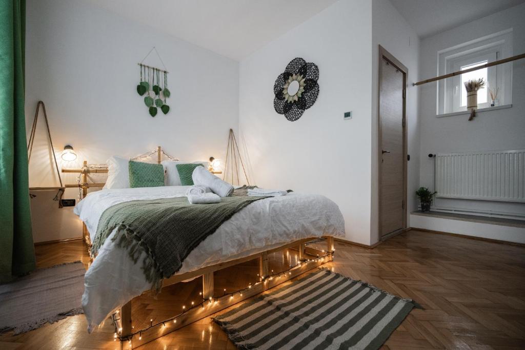 Casa Basarab Brasov - Resim 24