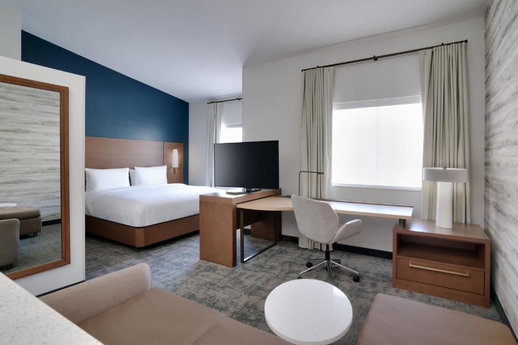 Postel nebo postele na pokoji v ubytování Residence Inn by Marriott Vail