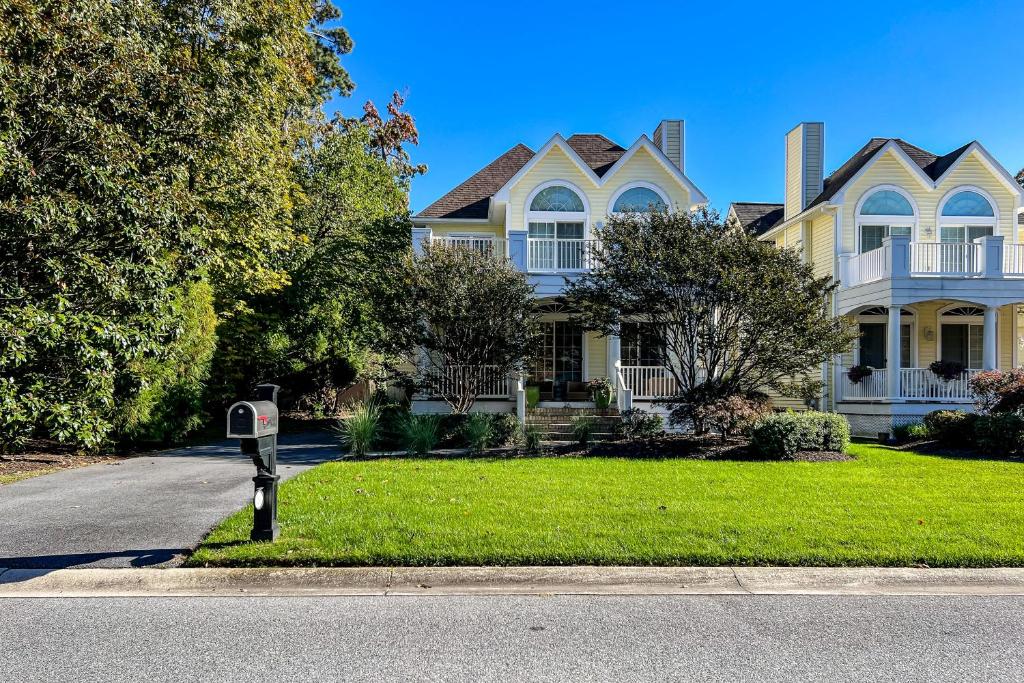 Canal Corkran 26 Eleanor Lee Lane East, Rehoboth Beach (updated