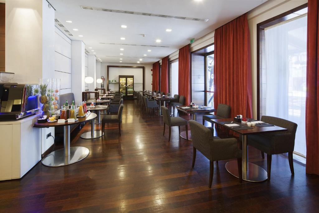 Restaurace v ubytování Hotel Igea