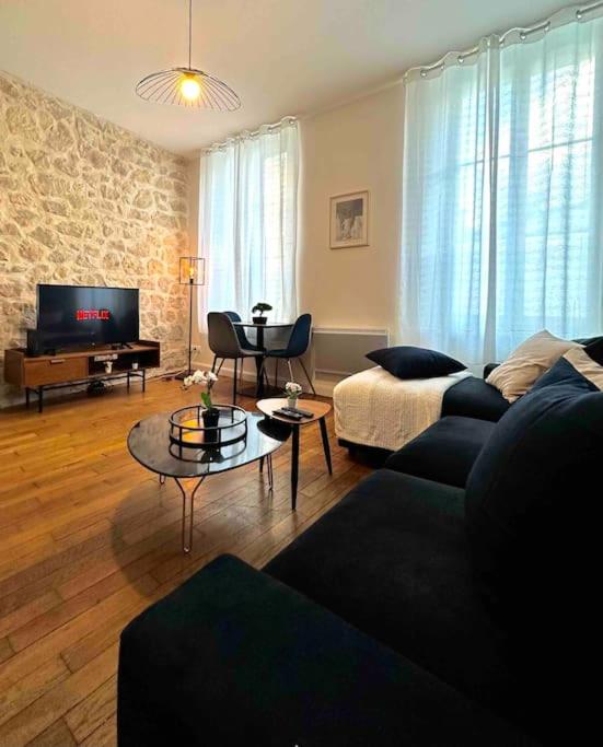 Photo de la galerie de l'établissement Superbe appartement au centre cathédrale, à Reims