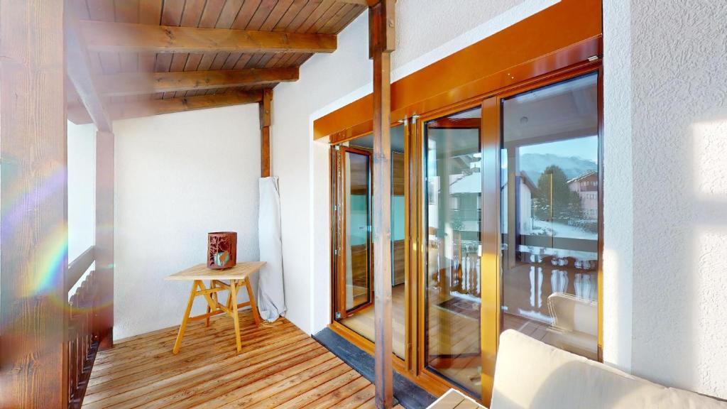 Balkón nebo terasa v ubytování Family holiday home Tgiampi Sot Lantsch Lenzerheide