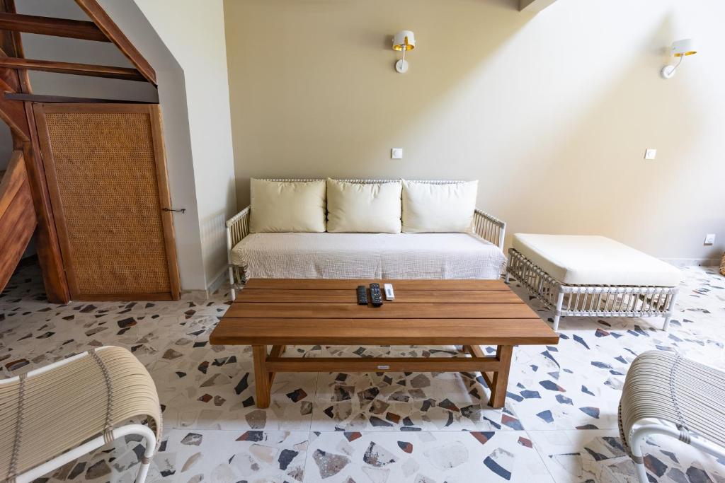 Posezení v ubytování Villa GEORGETTE - Saint Gilles 50 M du lagon