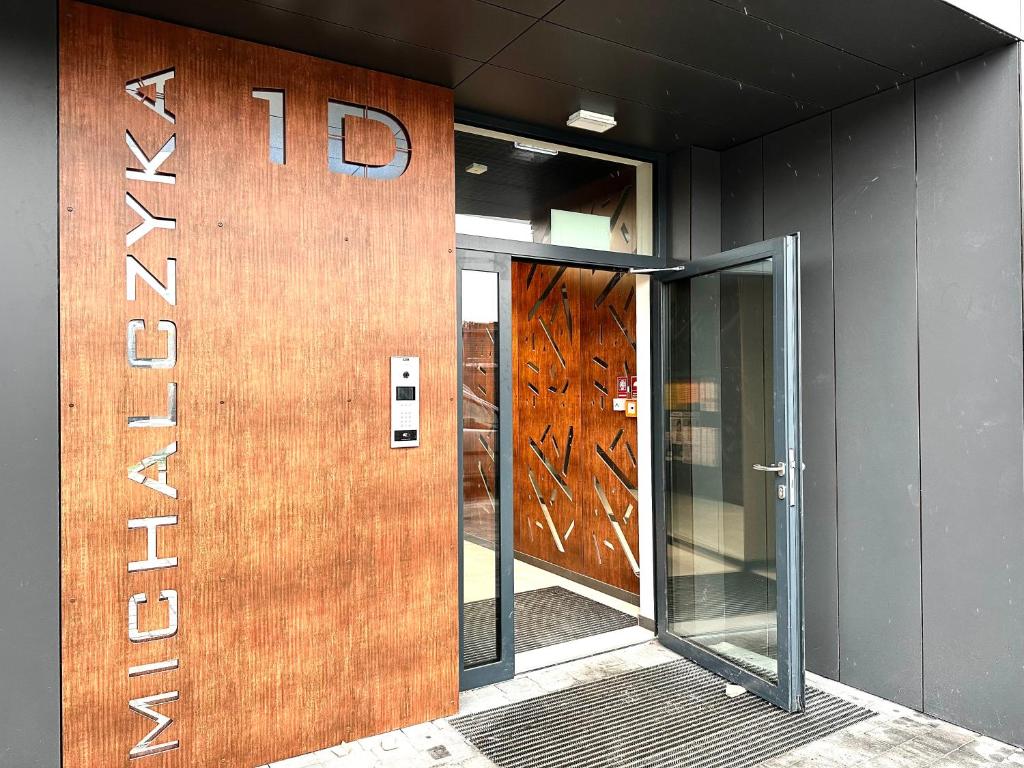 Michalczyka 1D - Self Check-In 20h - Parking - 12