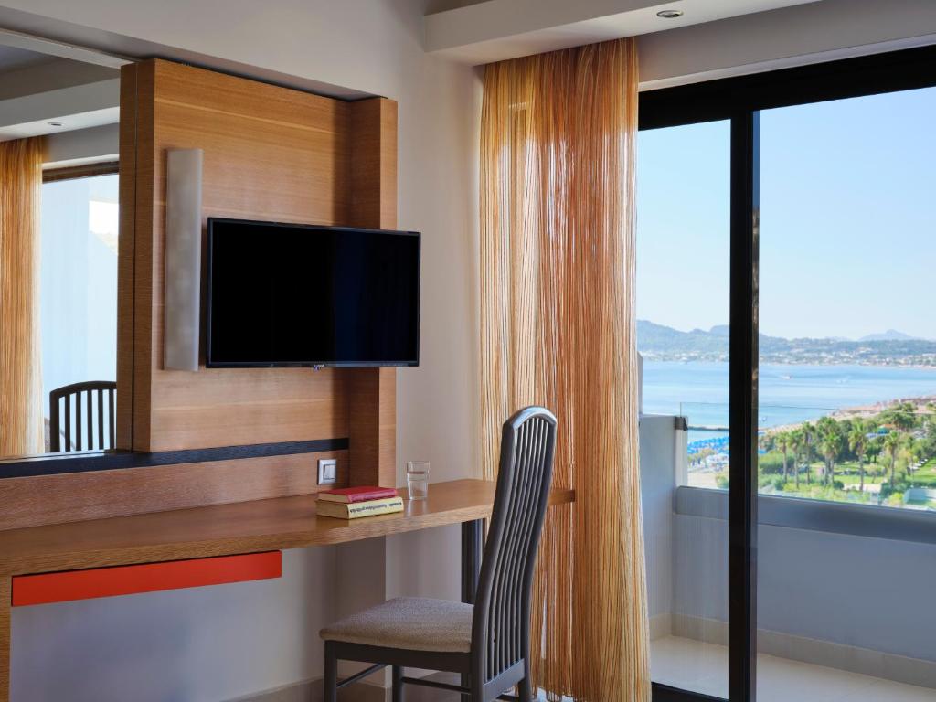 Esperos Mare Resort & Spa - 3