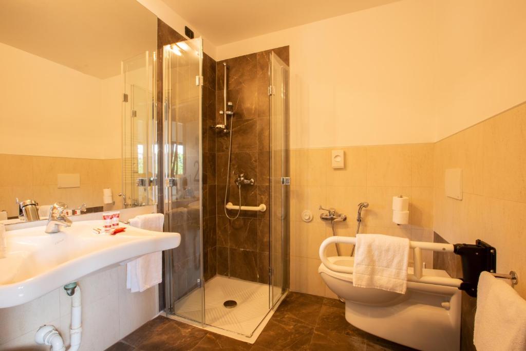Koupelna v ubytování Euro Hotel Residence