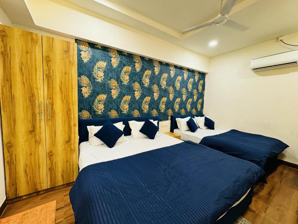 Hotel shree mahakal krapa - 豪华家庭房