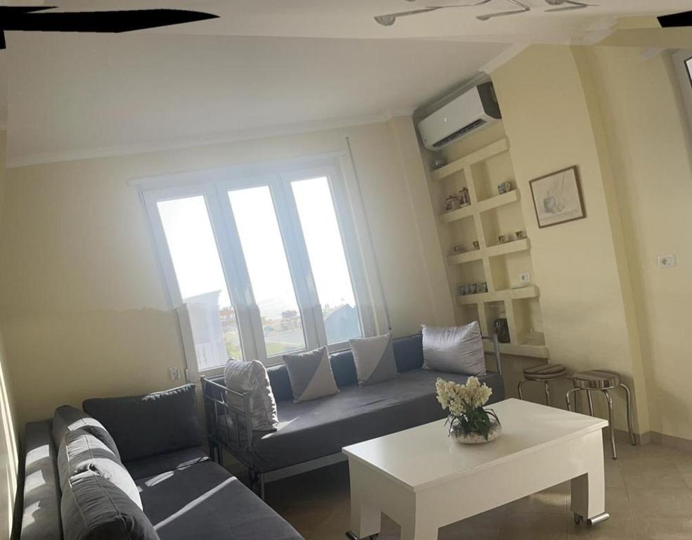 MILA'S BEACH APARTMENT, Durrës (updated prices 2024)
