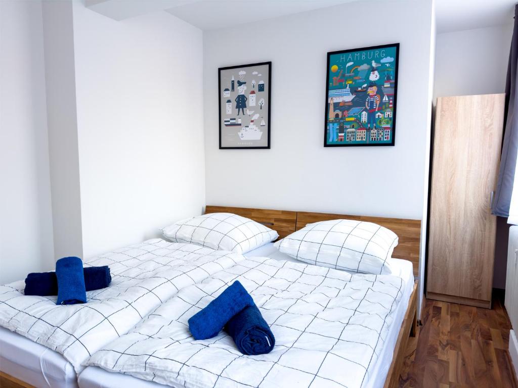 Postel nebo postele na pokoji v ubytování Basement Küchgarten