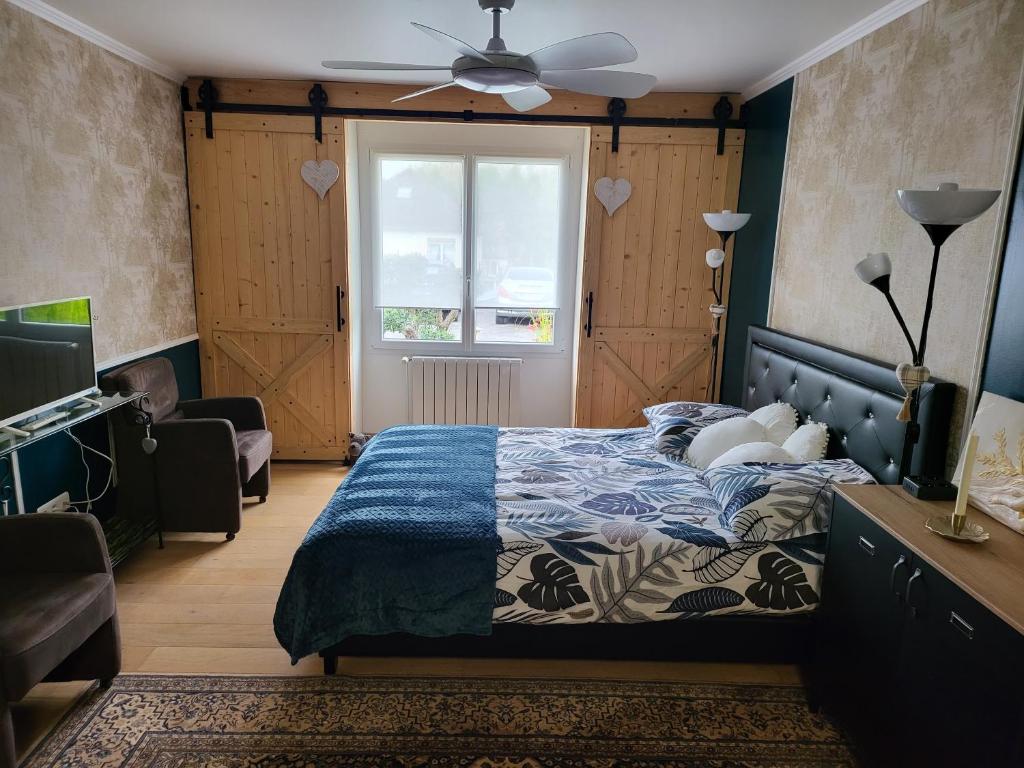 Postel nebo postele na pokoji v ubytování Choisy le Jacuzzi