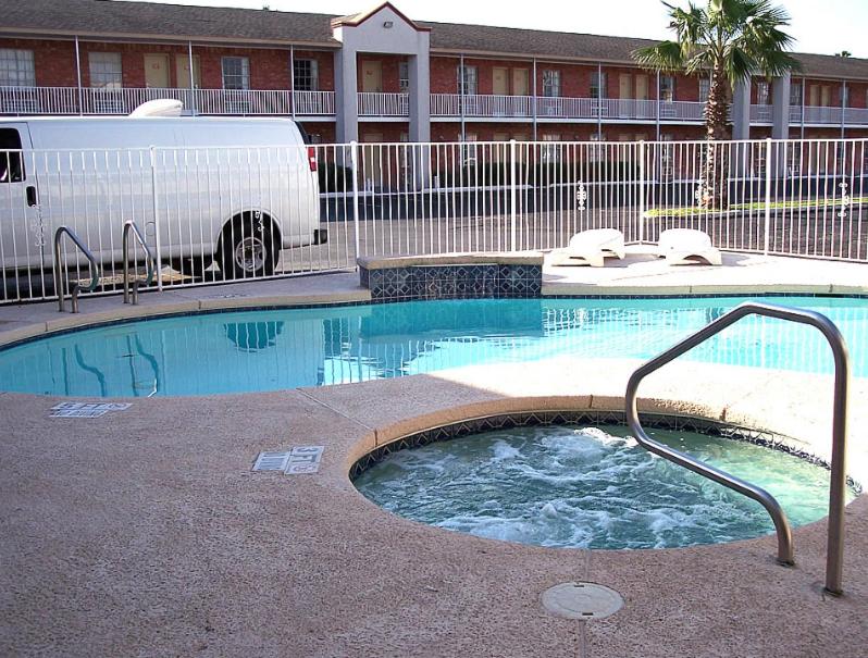 Piscina en o cerca de Value Inn & Suites - Harlingen