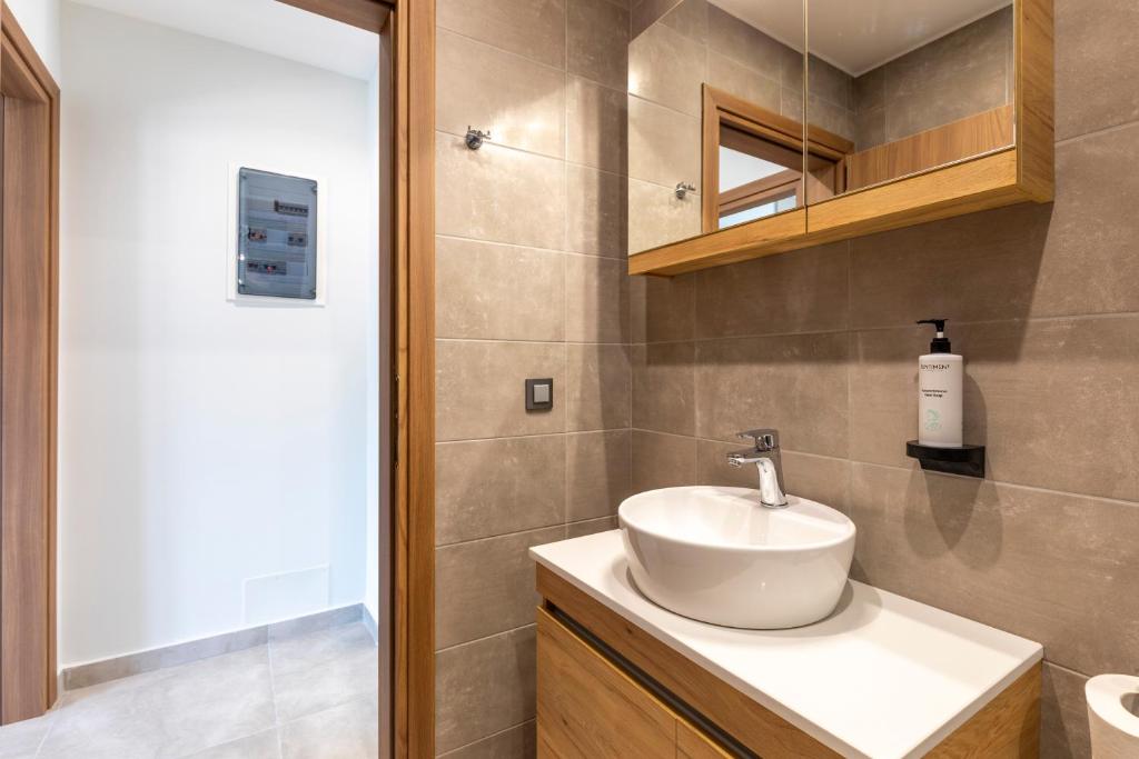 Koupelna v ubytování Tertsa Suites
