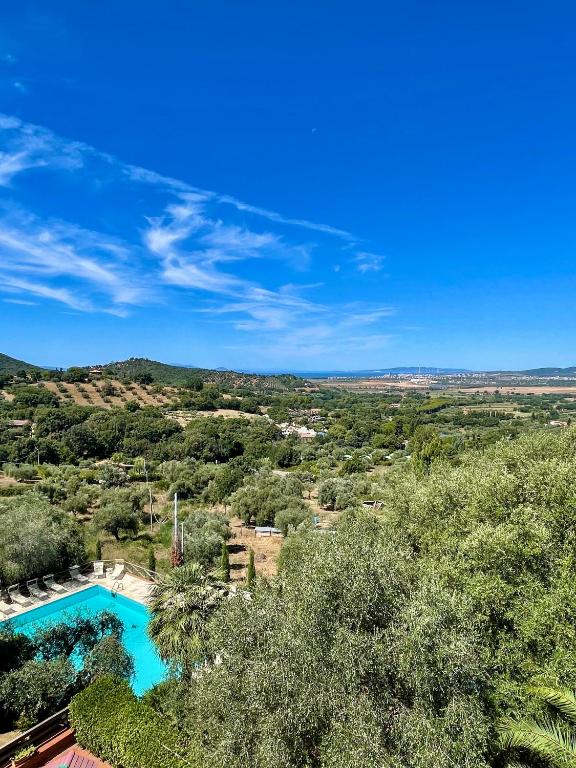 Madonna del Poggio B&B