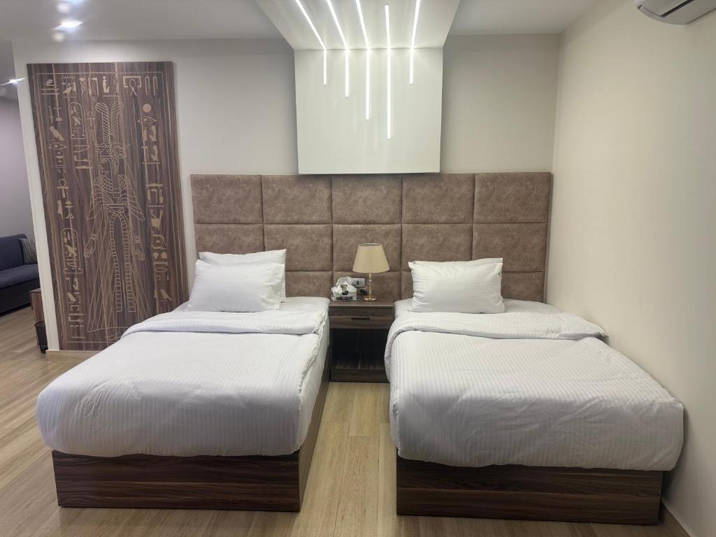 Nefertari Pyramids View Inn - 13