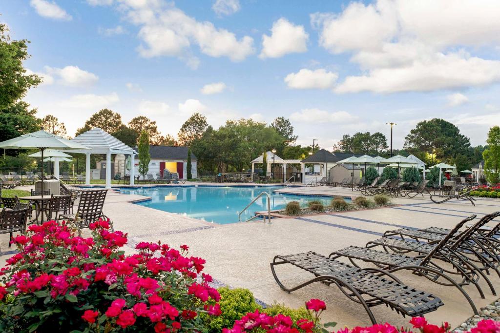 Бассейн в Hilton Vacation Club The Historic Powhatan Williamsburg или поблизости