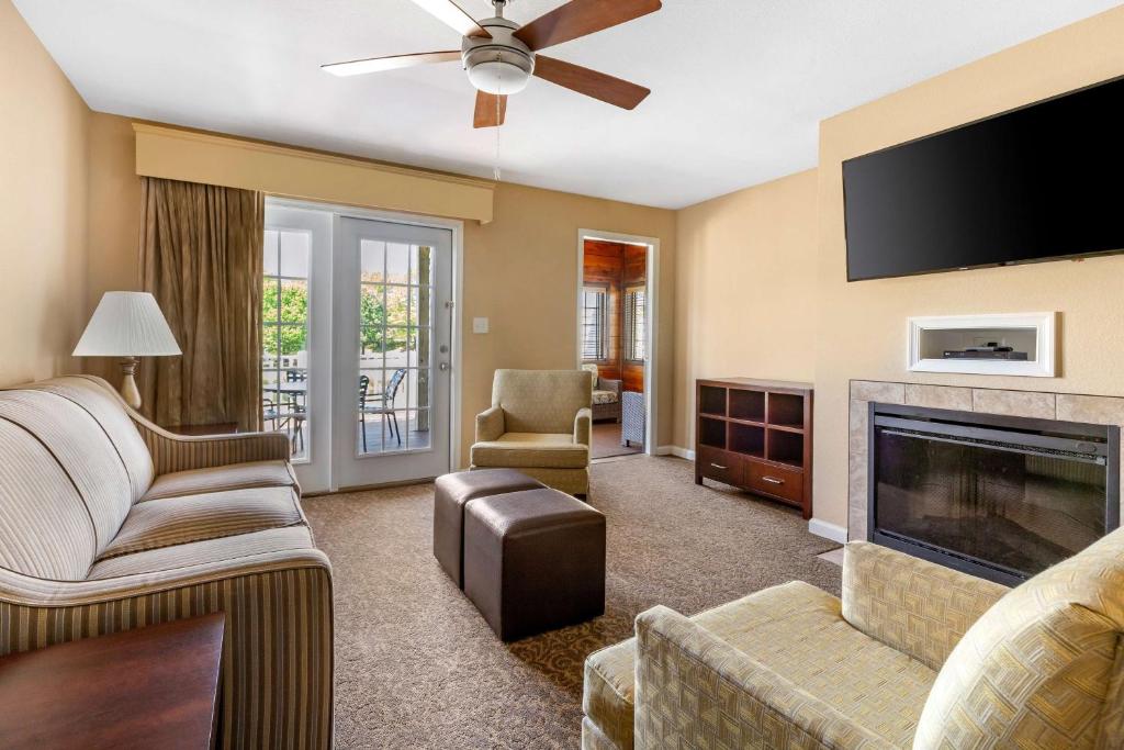 Hilton Vacation Club The Historic Powhatan Williamsburg photo