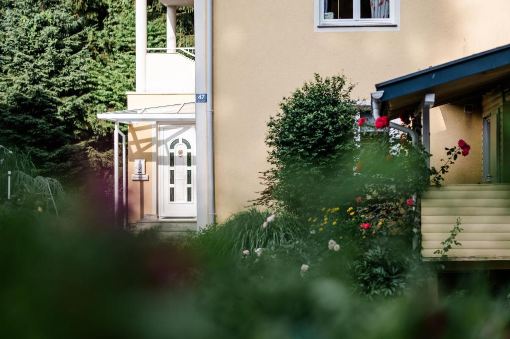 Zahrada ubytování Appartements Flor