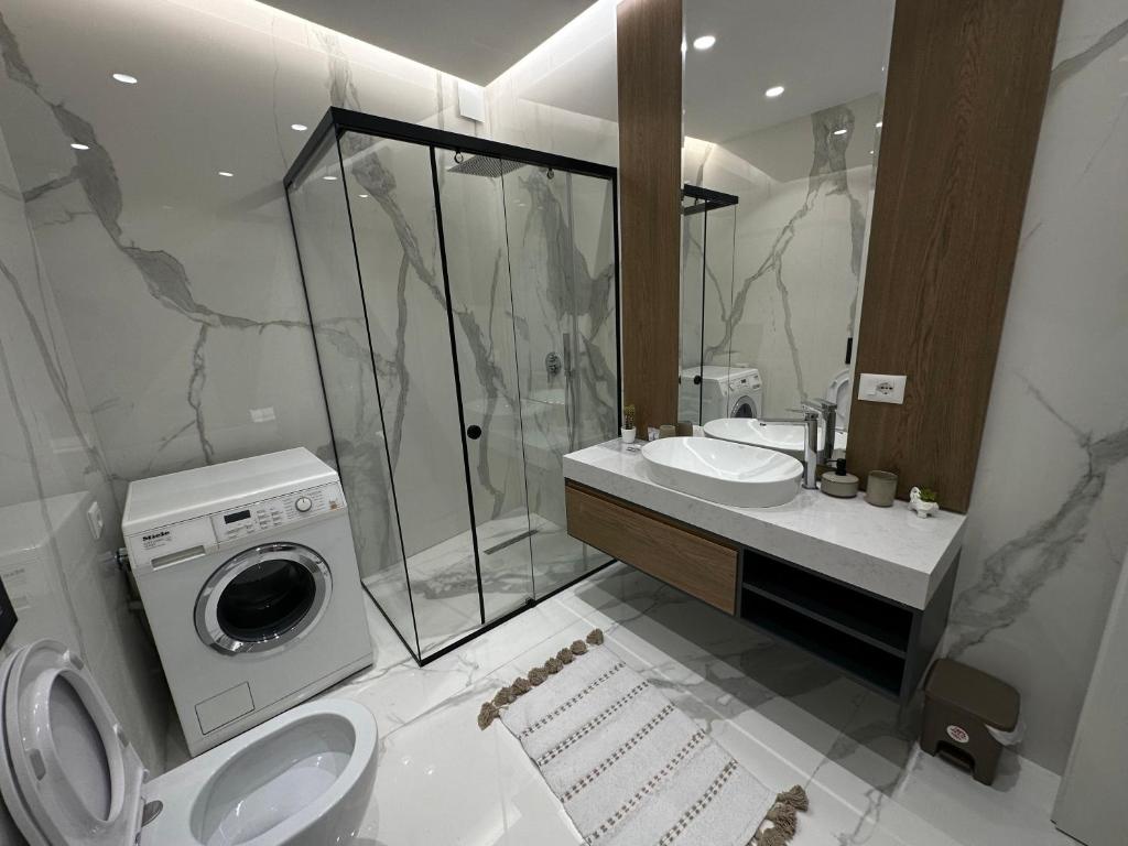 Golden Center Apartment - Imazhi 8