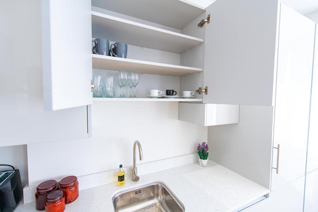 Ealing Residency - Apartment