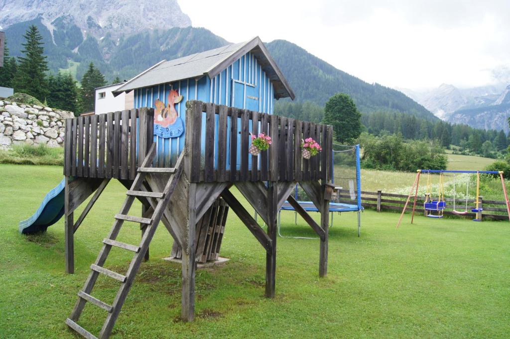 Herní místnost nebo prostor pro děti v ubytování Sonnblick