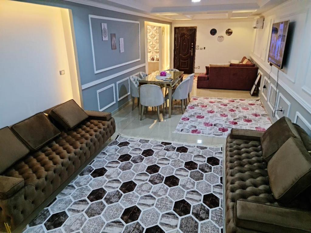 Modern apartment on the Nile Corniche