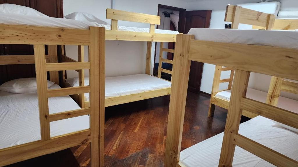 Postel nebo postele na pokoji v ubytování Paisa Hostel Medellín