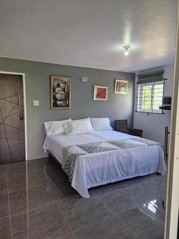 Boonoonoonous, Kingston Updated 2024 Prices