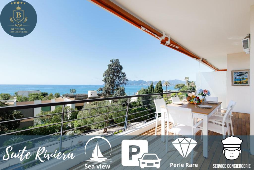 uma villa com vista para o oceano em Suite Riviera - Sea View - Clim - 50M Plage - Residence de standing - Spacieux 180 M2 - Parking em Cannes