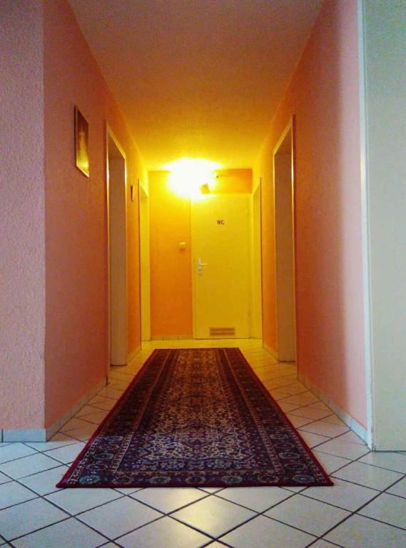 Hotel Yans - Single Room