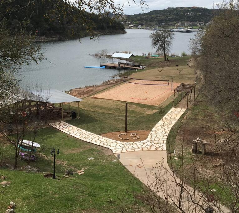 Camp SandyLakefront, Pool/H Tub, Sand Volleyball, Austin (updated