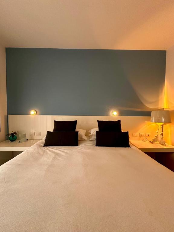 Maison R Boutique - 6