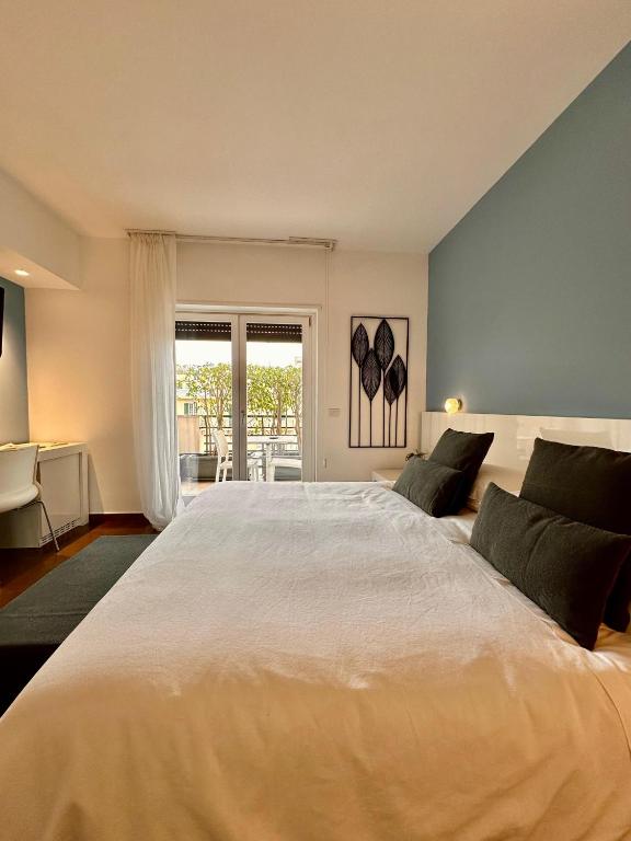 Maison R Boutique - 8