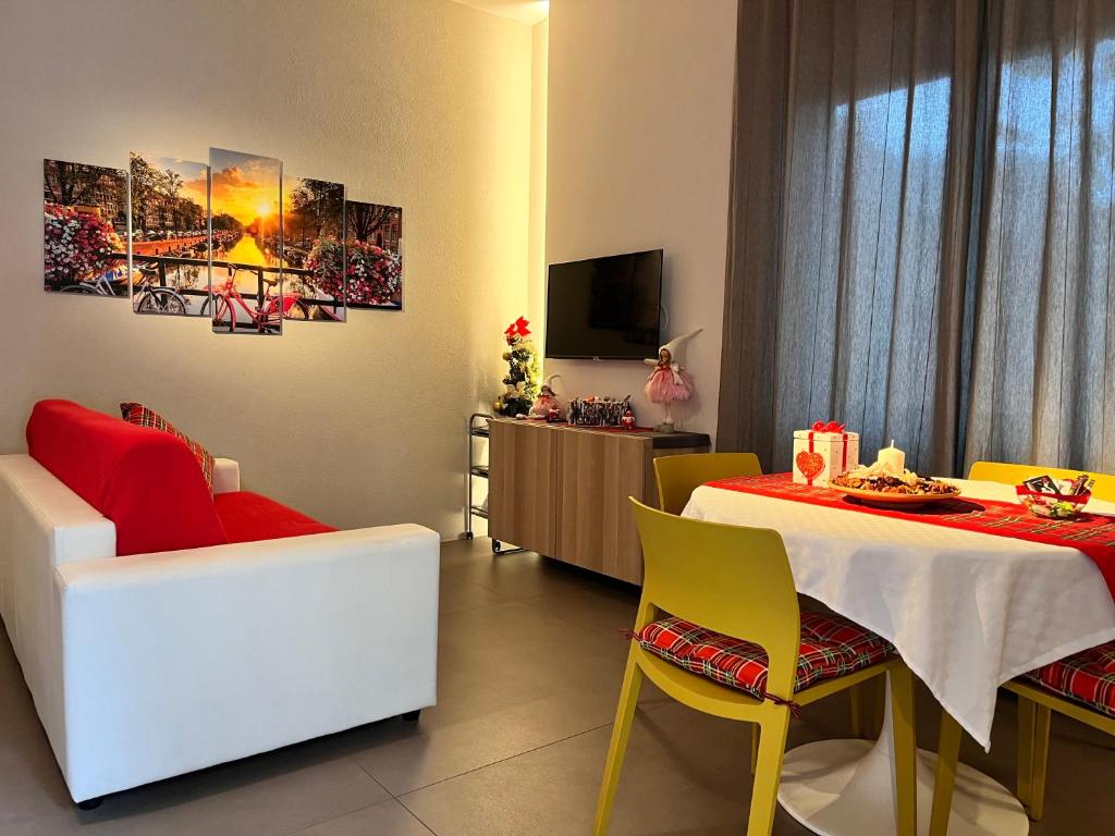 Telewizja i/lub zestaw kina domowego w obiekcie Exclusive Loft Salerno Centro
