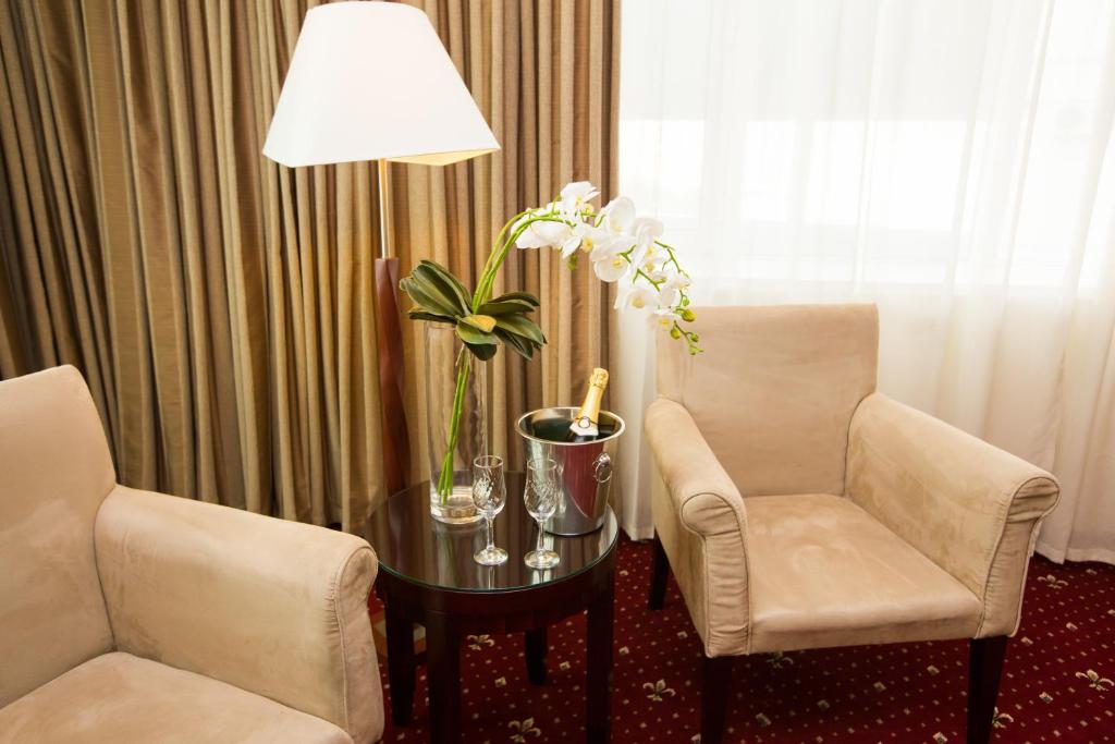 Posezení v ubytování Jumbo Hotel