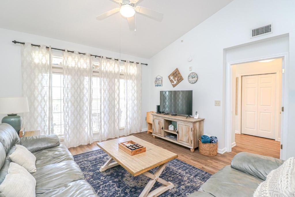 Seaside at Anastasia A303